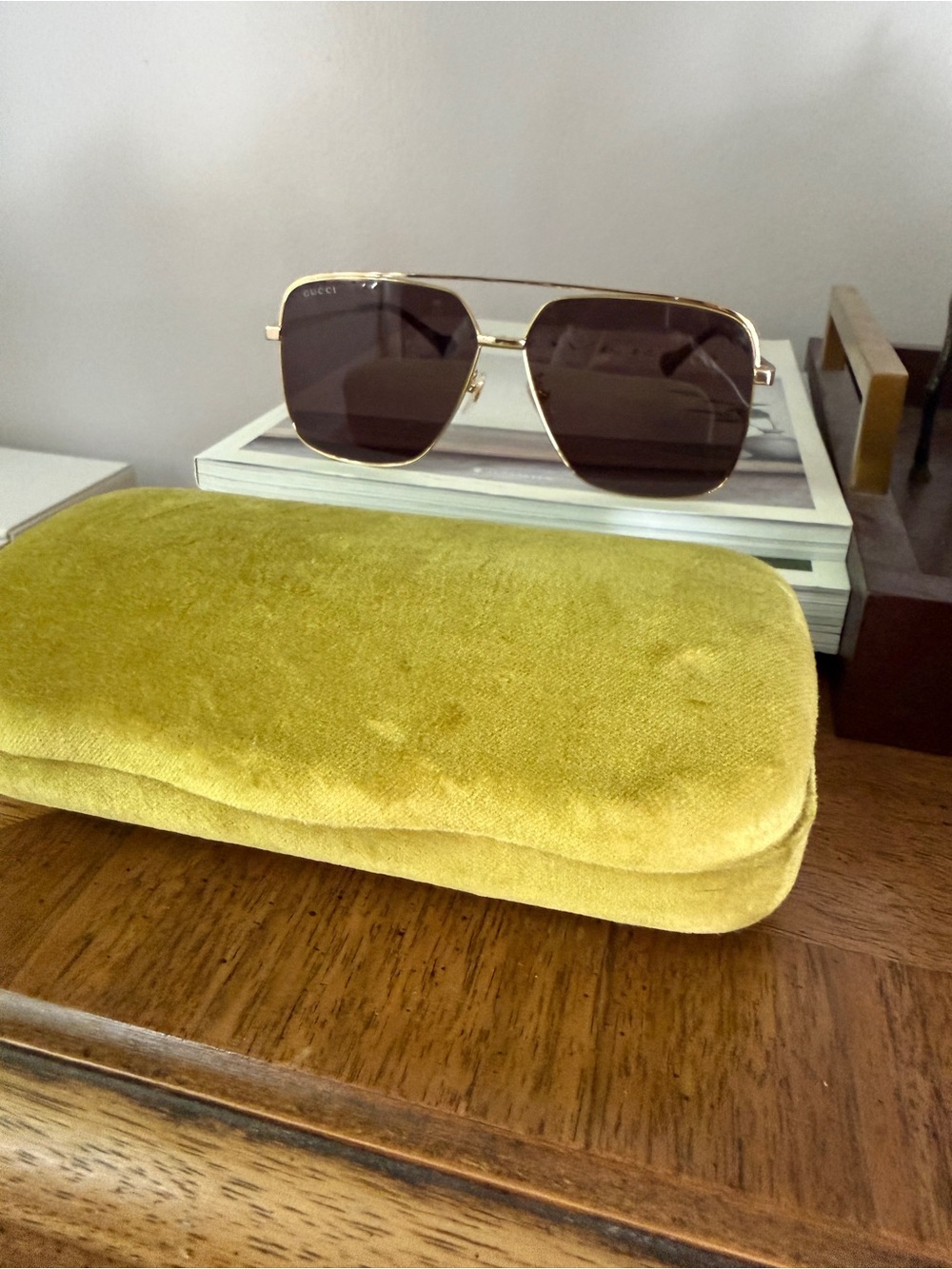 NWOT AUTH Gucci Gold Frame Aviator Large Sunglasses Original Velvet Case Wipe - Picture 3 of 7